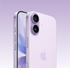 Imagem em ângulo da parte de trás do iPhone 17 na cor lavanda mostrando o sistema de câmera Fusion na parte superior e o Controle da Câmera, e parte da frente mostrando a tela de ponta a ponta, o botão de Ação, o botão lateral e os botões de volume