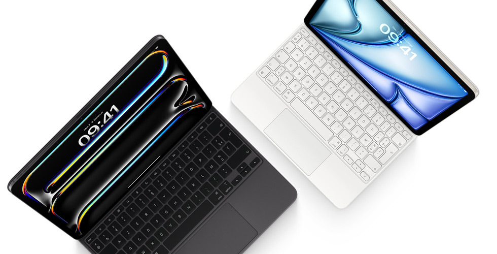 Vue d’en haut d’un iPad Pro fixé à un Magic Keyboard pour iPad Pro en noir et d’un iPad Air fixé à un Magic Keyboard pour iPad Air en blanc.