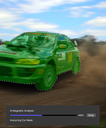 Edición de un video de un auto en el que se usa la funcionalidad Máscara Magnética para aislar el vehículo del fondo